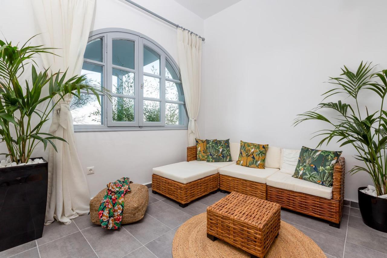 Divino Suites (Adults Only) Фіра Екстер'єр фото